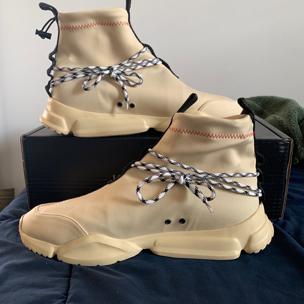 John Geiger 002 “Cream” Size 13